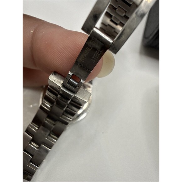 Women’s Movado Watch 7942876 Stainless/ Water Rest./ Sapphire Crystal main image 6